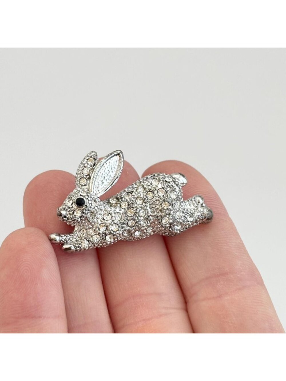 Mint Rhinestone Bunny Rabbit | Hare Vintage Silver T Vintage Brooch | Lapel Pin - Picture 5 of 9